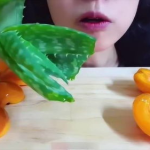小姐姐吃水果食品视频,小姐姐畅享水果美食之旅