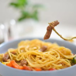 石家庄小姐姐吃意大利面,石家庄小姐姐的意大利面美食之旅